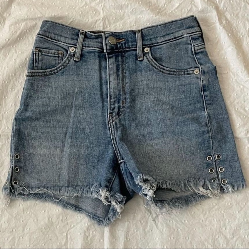 Levi shorts